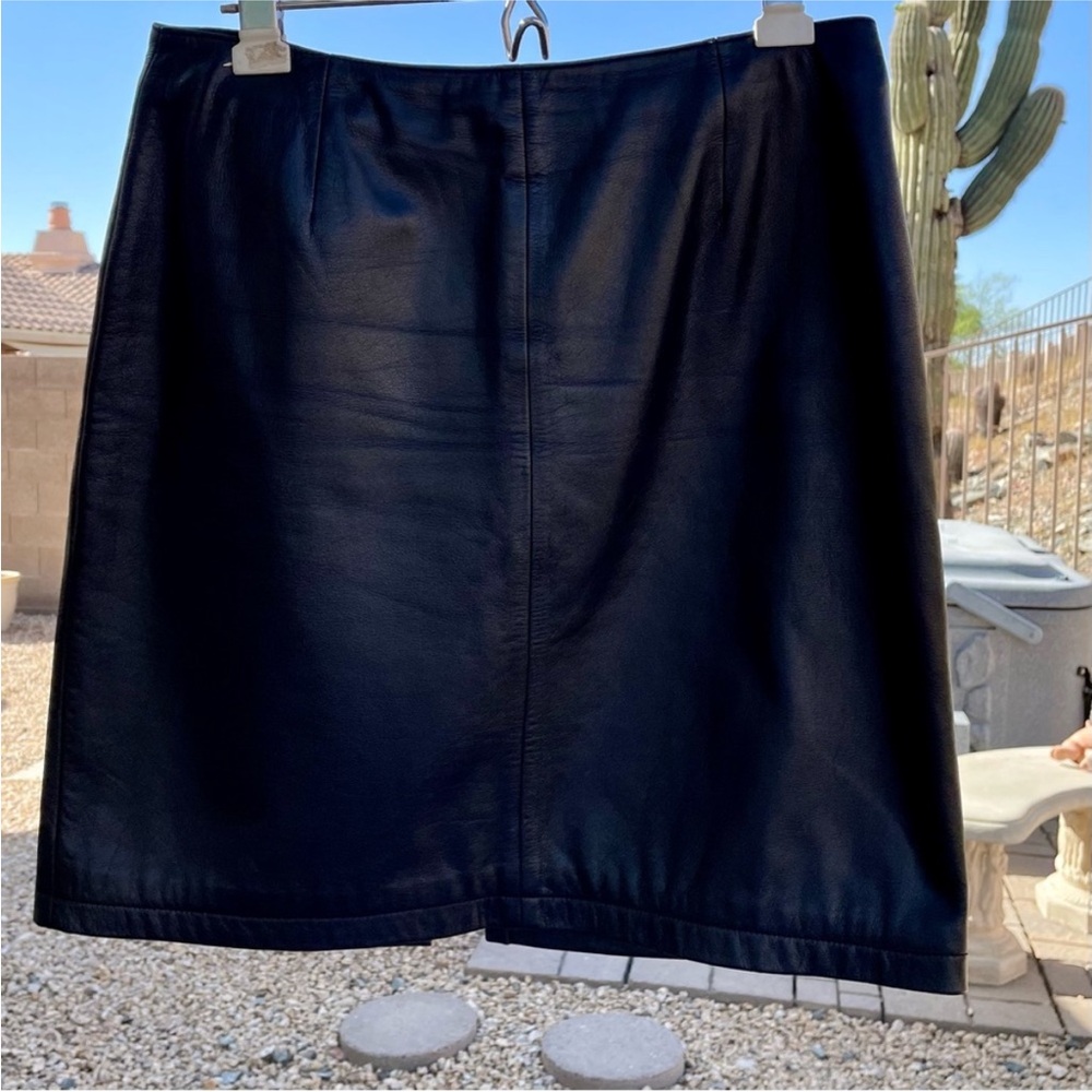 Wilsons Maxima black leather skirt EUC